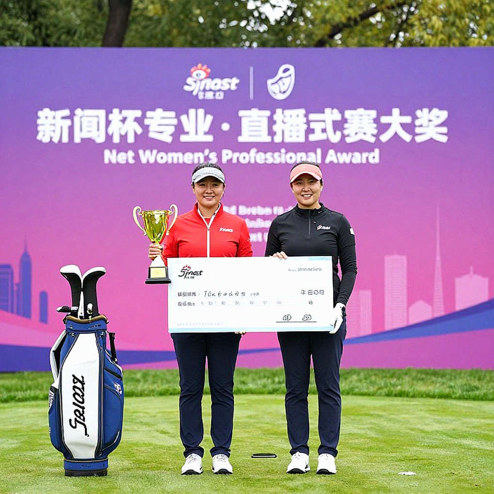 Khi dữ liệu golf im lặng: tám chiều phân tích và kỷ luật của tờ giấy trắng